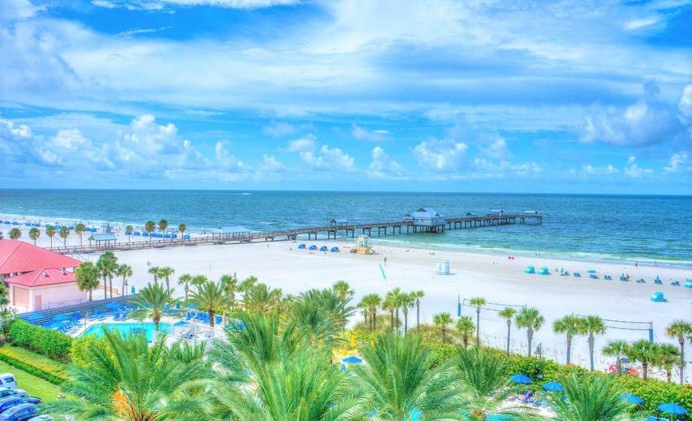 Pier 60 shooting out into the Gulf of Mexico at Clearwater Beach